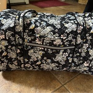 Vera Bradley Black and White Floral Travel Bag.  Authentic great duffel bag